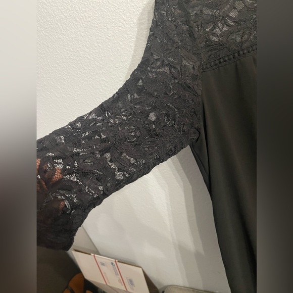 EUC 1X Blk lined Lace Dress - Picture 3 of 9